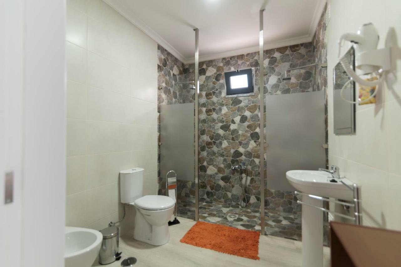 Villa Ua Pias  Buitenkant foto